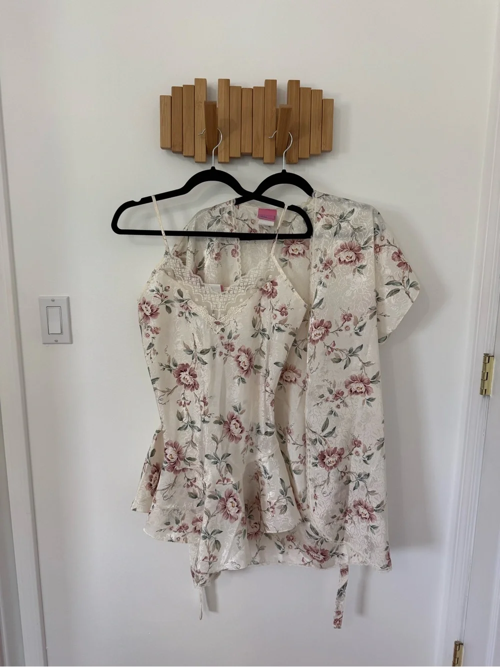 Vintage Sleep Solutions Floral Lace-Trim Dress & Robe Set -Cream, Pink Floral